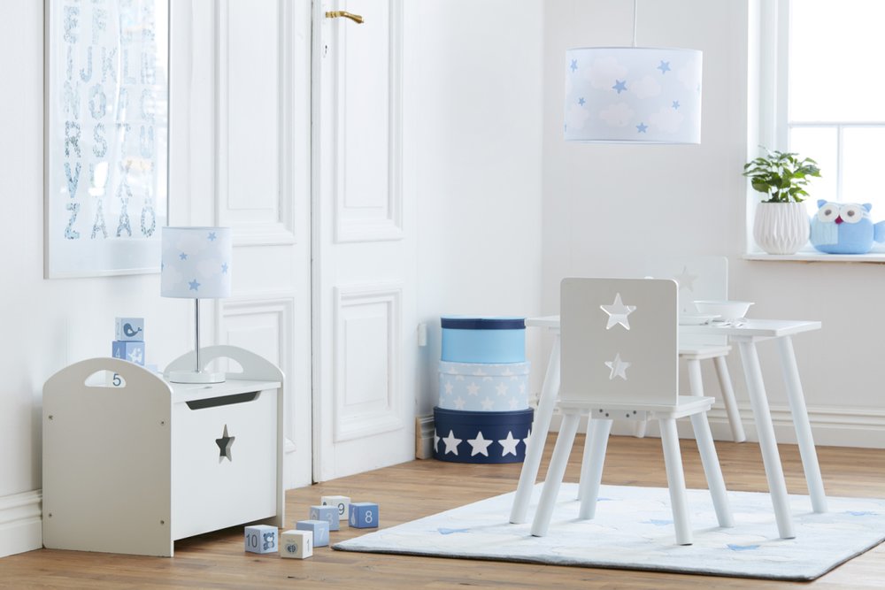Stolky /  300624-Kids-Concept-Kinderzimmer-Tischlampe-Wolken-Sterne-blau-1.jpg 