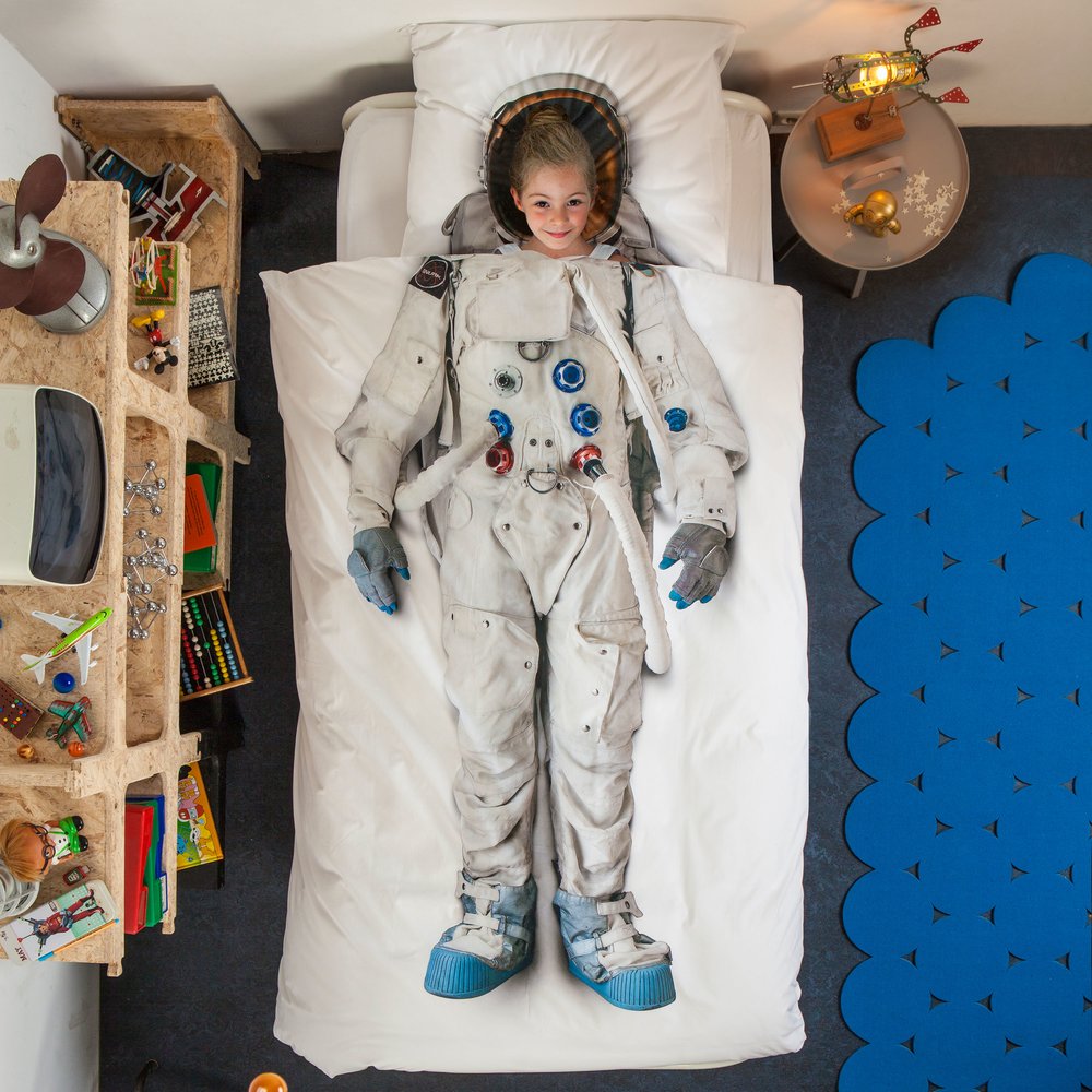 140 x 200 cm /  detske-bavlnene-obliecky-135x200-astronaut-lovel-01.jpg 