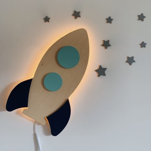 Drevená lampa - vesmírna raketa