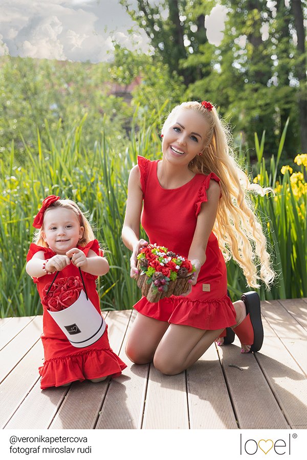 Šaty /  letne-cervene-saty-mama-a-dcera-lovel-003.jpg 