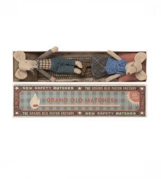 baby-trojicky-mysky-maileg-v-krabicke-lovel-02.png