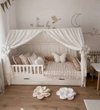 Baldachýny + doplňky /  dekoracny-vankus-kvet-teddy-florabelle-lovel-09.webp 