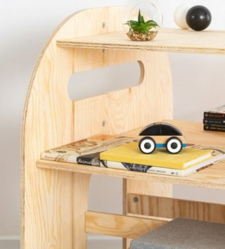 Poličky, věšáky /  detska-dizajnova-kniznica-mundo-rg-lovel-03.jpg 