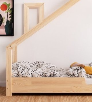 Domečkové postele /  detska-domcekova-postel-luna-c-lovel-02.jpg 