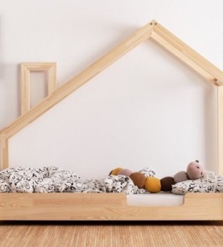 Domečkové postele /  detska-domcekova-postel-luna-c-lovel.jpg 