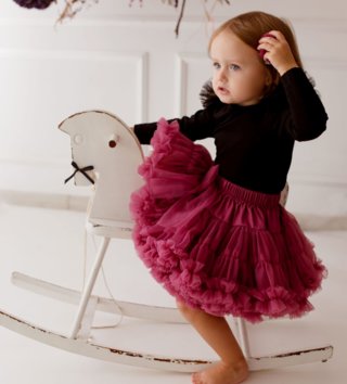 Trička s dlouhým rukávem /  detske-tricko-s-dlhym-rukavom-a-volanikmi-angel-cierne-lovel-01.jpg 