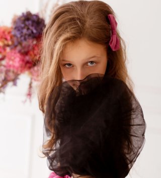 Trička s krátkým rukávem /  detske-tricko-s-pufovanymi-rukavmi-cierne-lovel-01.jpg 