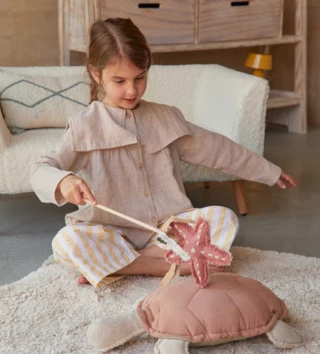 Polštáře /  detsky-dizajnovy-vankusik-korytnacka-lovel-04.webp 