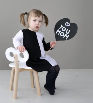 Židle /  dizajnova-detska-stolicka-ooh-noo-biela-ooh-noo-lovel-sk-06.jpg 