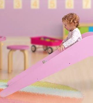 Skluzavky /  drevena-detska-smykacka-rabbit-ruzova-jupiduu-lovel-sk-7.jpg 