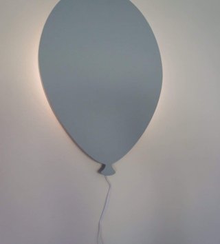 Lampy, osvětlení /  drevena-lampa-balon-lovel-01.jpeg 