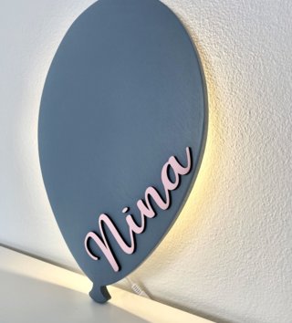 Lampy, osvětlení /  drevena-lampa-s-menom-balon-lovel-06.jpg 