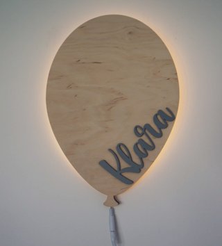 Lampy, osvětlení /  drevena-lampa-s-menom-balon-lovel.jpg 