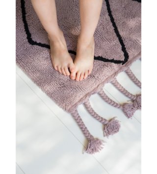 140 x 200 cm /  koberec-bereber-rose-140x200-lorena-canals-lovel-03.jpg 