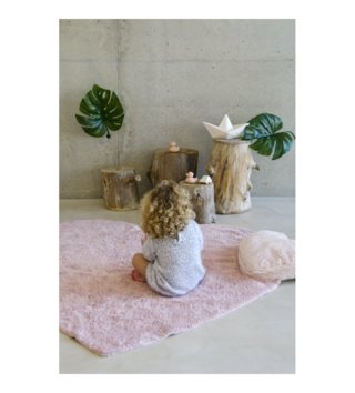 160 x 180 cm /  koberec-srdce-puffy-love-nude-160x180-lorena-canals-lovel-01.jpg 