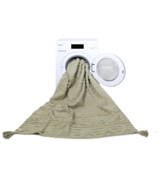 120 x 160 cm /  koberec-tribu-olive-200x300-lorena-canals-lovel-03(3).jpg 