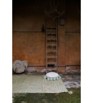 170 x 240 cm /  koberec-tribu-olive-200x300-lorena-canals-lovel-04(1).jpg 