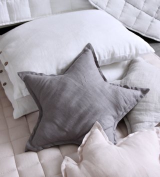 Polštáře /  lanovy-vankus-hviezdicka-pure-nature-siva-cotton-sweets-lovel-sk-4.JPG 