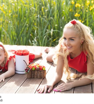 Šaty /  letne-cervene-saty-mama-a-dcera-lovel-02.jpg 