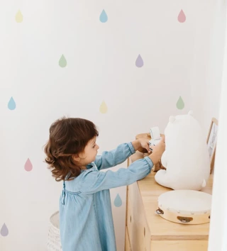 Tvary /  nalepka-na-stenu-shapes-kvapky-55-ks-a11-lovel-02.webp 