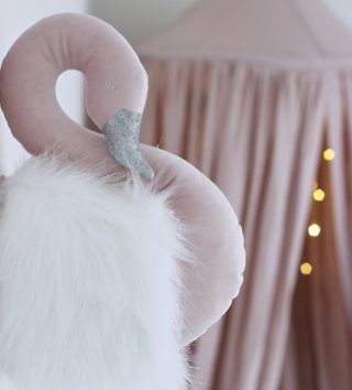 Baldachýny + doplňky /  plysova-trofej-labud-ruzovo-biela-cotton-sweets-lovel-sk-3.jpg 