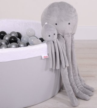 Plyšové hračky /  roztomila-plysova-chobotnica-s-hrkalkou-31cm-seda-1-lovel-04.jpg 