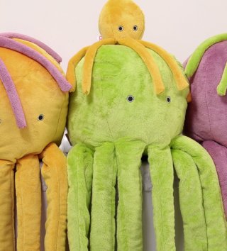 Plyšové hračky /  roztomila-plysova-chobotnica-s-hrkalkou-31cm-vintage-bordova-1-lovel-03.jpg 