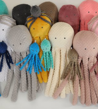 Plyšové hračky /  roztomila-plysova-chobotnica-s-hrkalkou-31cm-zelena-lovel-03.jpg 