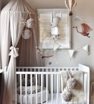 Baldachýny + doplňky /  tylovy-baldachyn-fabulous-pom-bezovy-lovel.jpg 